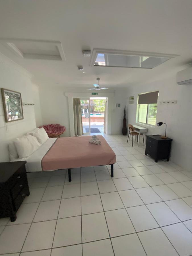 Cairns Beaches Flashpackers Palm Cove Extérieur photo
