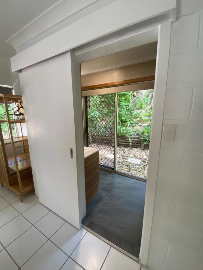 Cairns Beaches Flashpackers Palm Cove Extérieur photo