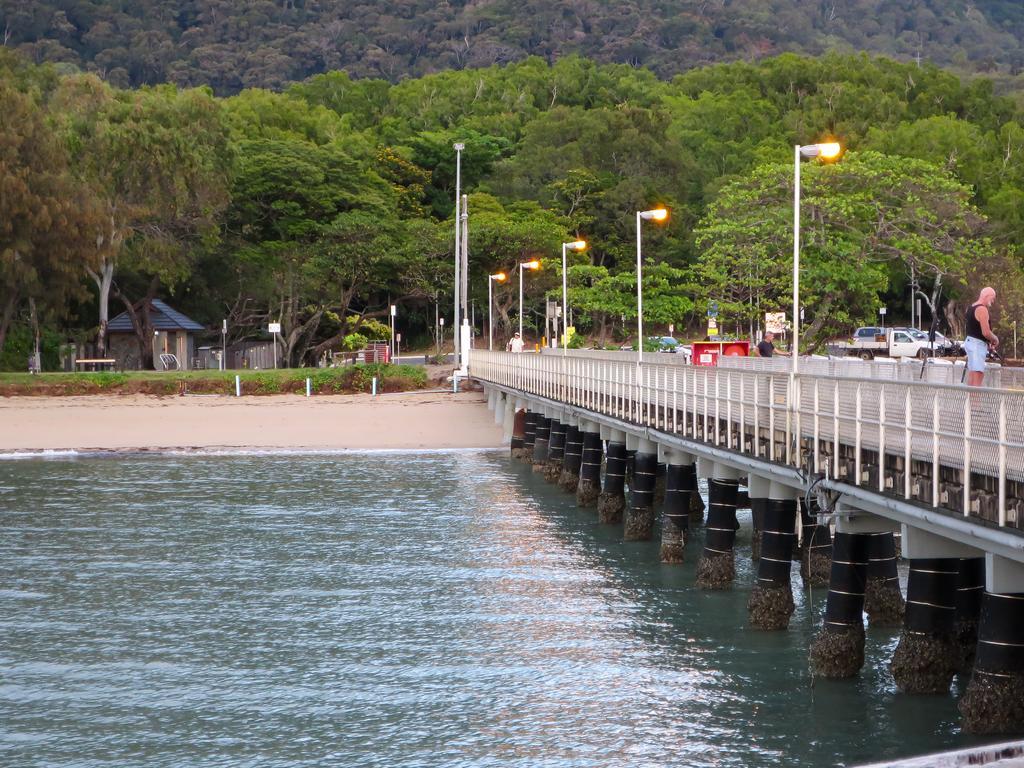 Cairns Beaches Flashpackers Palm Cove Extérieur photo